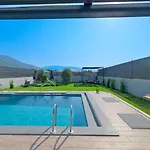 Arel House